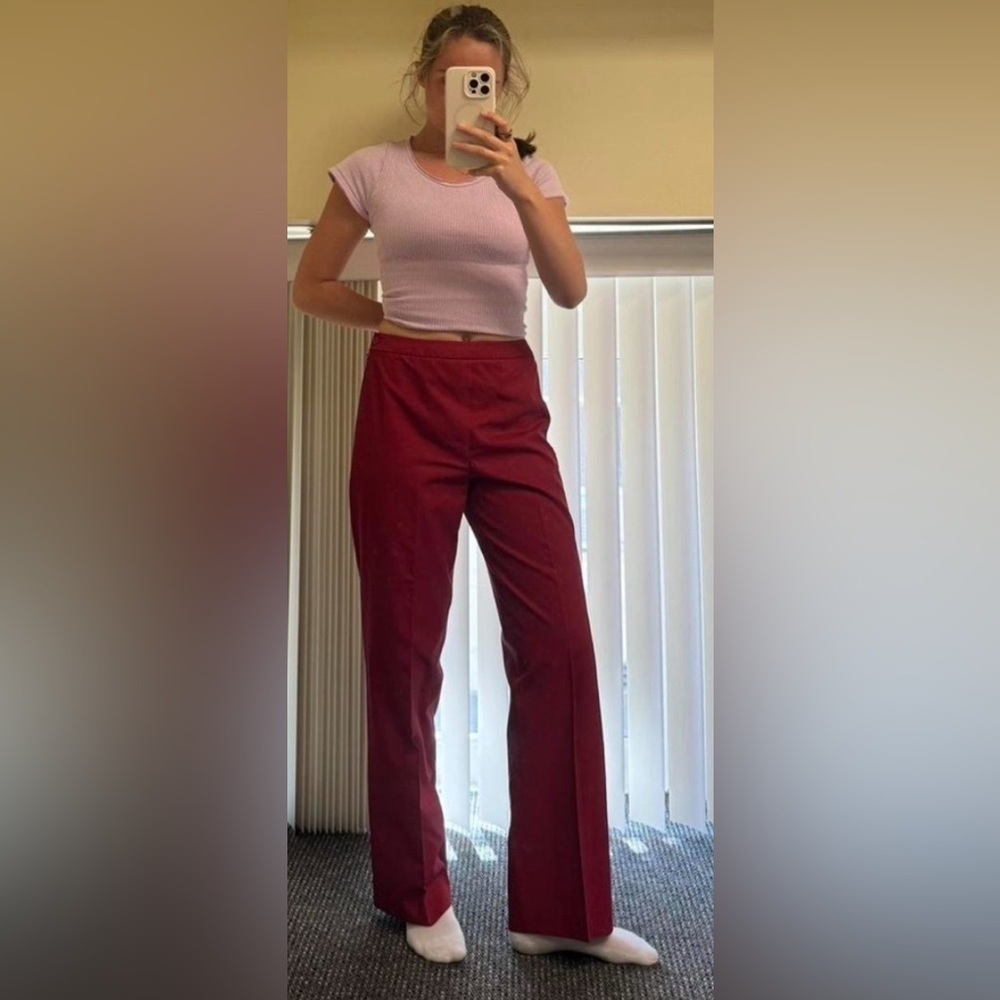 Women's Red Pant‎